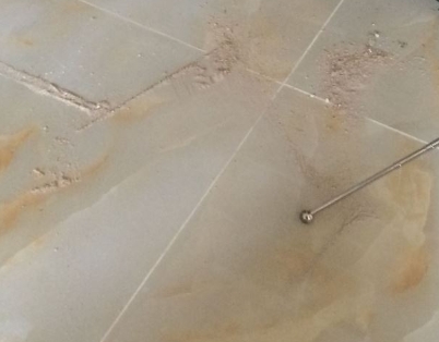 固安瓷砖空鼓维修公司分享粘合剂选择不当在瓷砖铺贴过程中可能导致以下问题